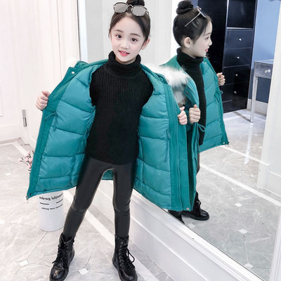 Zimska jakna za djevojčice srednje dužine s paperjem na ovratniku