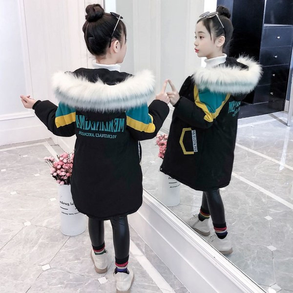 Zimska jakna za djevojčice srednje dužine s paperjem na ovratniku