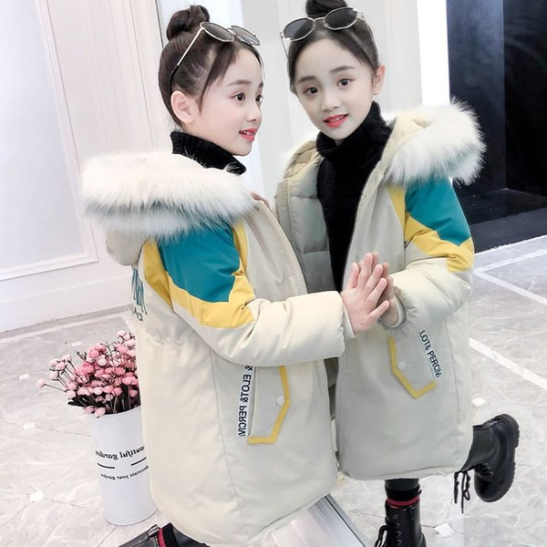 Zimska jakna za djevojčice srednje dužine s paperjem na ovratniku