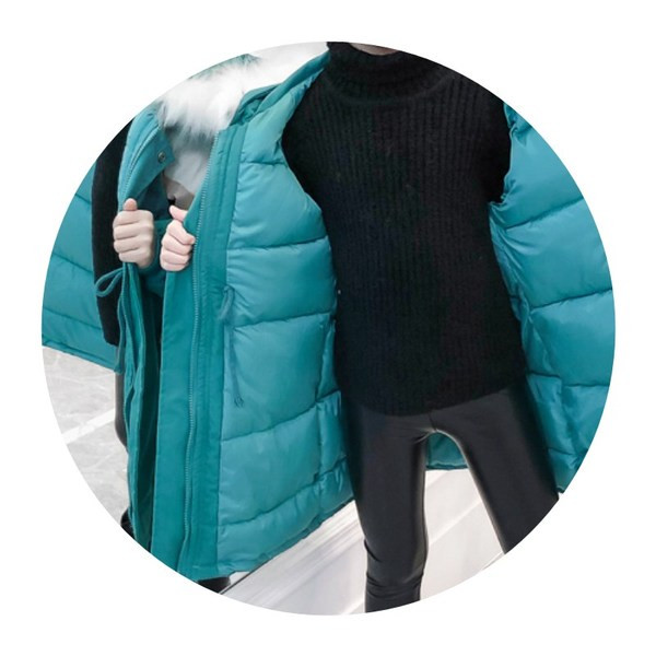 Zimska jakna za djevojčice srednje dužine s paperjem na ovratniku