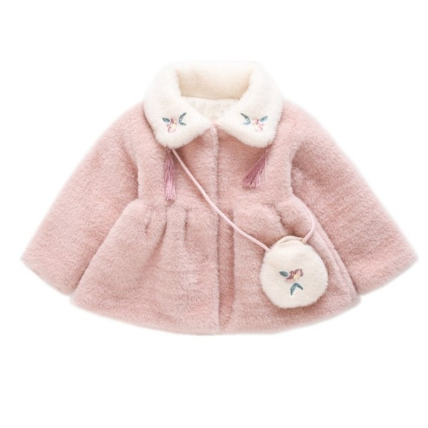 Kaasaegne krae ja nööpidega lastemantel tüdrukutele