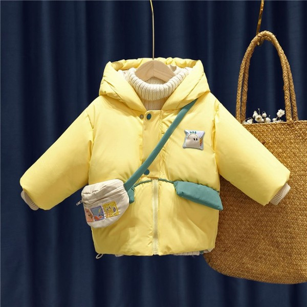 Moderna dječja grijalica za dječake s aplikacijom