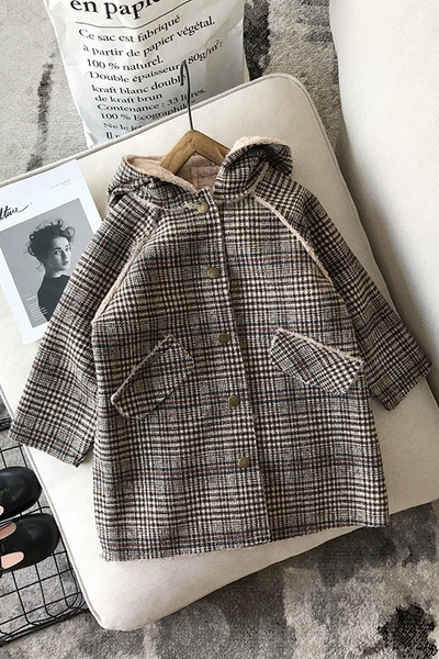 Karirani dječji kaput za djevojčice s kapuljačom i mekom postavom