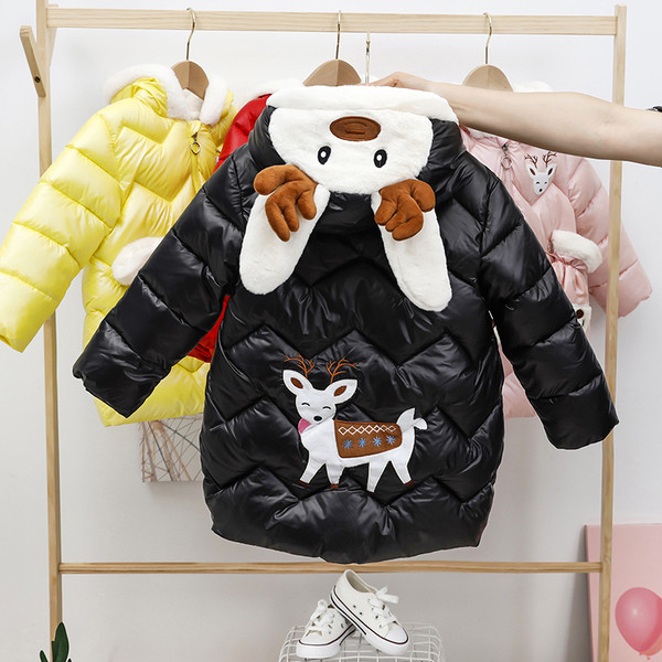 Παιδικό χειμερινό μπουφάν με  στοιχείο - γάντια και ένα 3D στοιχείο στην κουκούλα