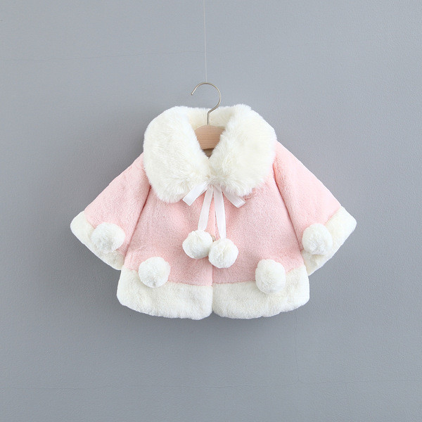 Novi model dječjeg kaputa s pomponima za djevojčice