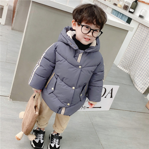 Dječja jakna za dječake s gumbima i kapuljačom