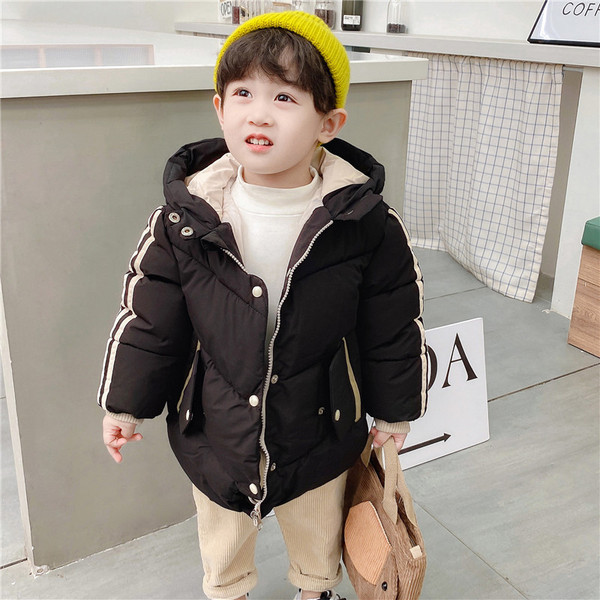 Dječja jakna za dječake s gumbima i kapuljačom