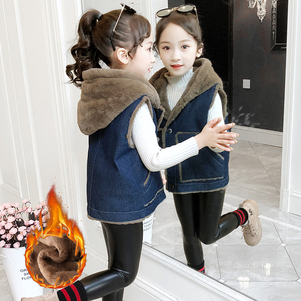 Παιδικό γιλέκο για κορίτσια από τζιν με κουκούλα