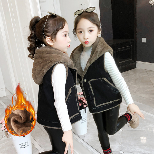 Παιδικό γιλέκο για κορίτσια από τζιν με κουκούλα