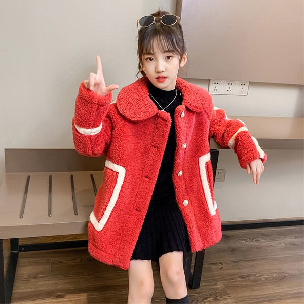Crvena dječja jakna za djevojčice s kragnom i gumbima