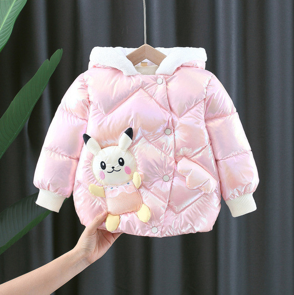 Μοντέρνο παιδικό μπουφάν με πλευρική στερέωση