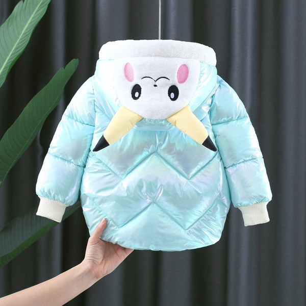 Μοντέρνο παιδικό μπουφάν με πλευρική στερέωση