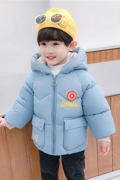 Παιδικό μπουφάν για αγόρια με τρισδιάστατο στοιχείο και τσέπες