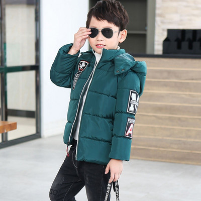 Kapuutsiga ja küljeäärega talvejope - kaks mudelit tüdrukutele ja poistele