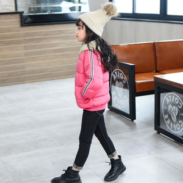 Kapuutsiga ja küljeäärega talvejope - kaks mudelit tüdrukutele ja poistele