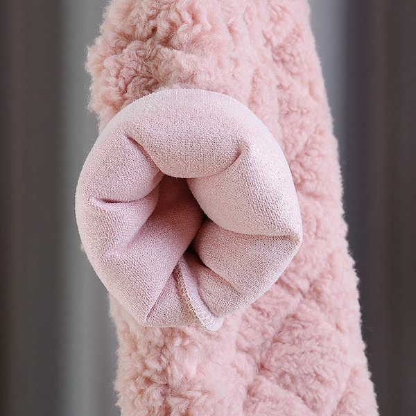 Ruudulise voodriga sulejope tüdrukutele