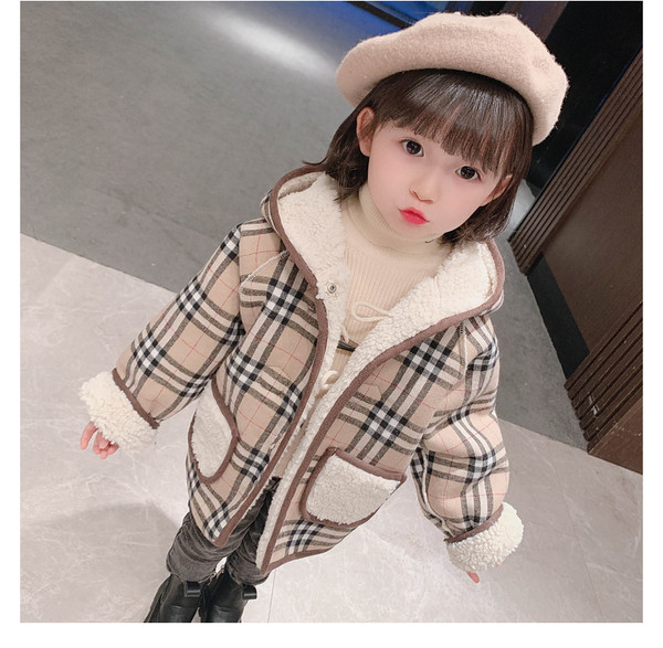 Sooja voodri ja nööpidega laste jope tüdrukutele