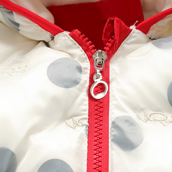 Casual παιδικό μπουφάν για κορίτσια σε λευκό χρώμα με κουκούλα και φερμουάρ