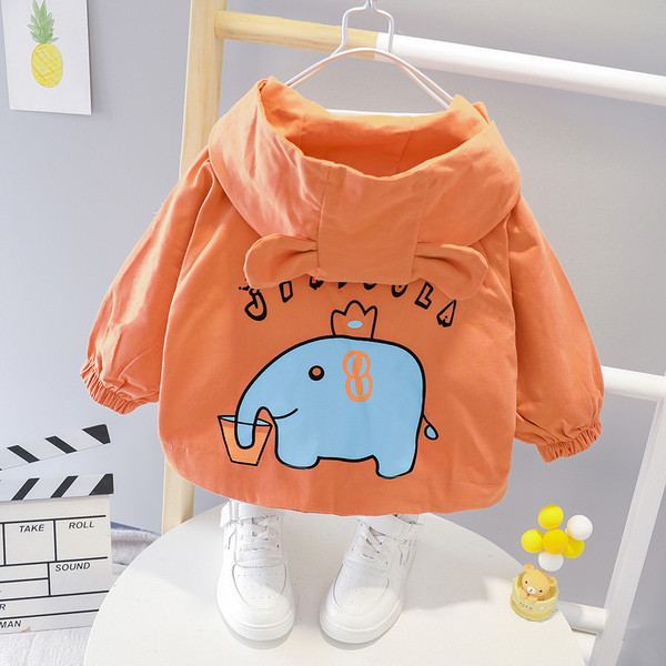 Kapuutsiga ja seljal aplikatsiooniga vabaaja laste jope poistele