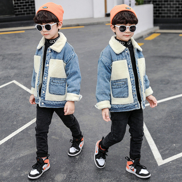 Laste sule ja nööpidega teksajakk