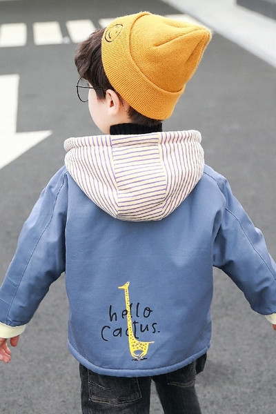 Kapuutsiga ja aplikatsiooniga laste sügisjope poistele