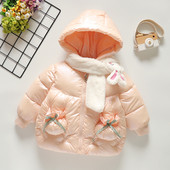 Moderna dječja zimska jakna s elementom pera