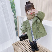 Igapäevane krae ja lipsudega lastejope tüdrukutele