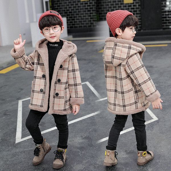 Pehme voodri ja kapuutsiga laste ruuduline mantel