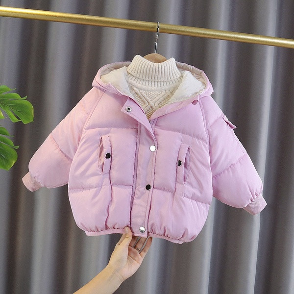 Kapuutsiga ja pealdisega igapäevane laste jope tüdrukutele