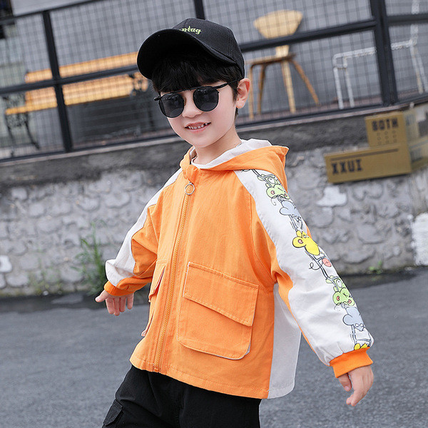 Φθινοπωρινό παιδικό μπουφάν με κουκούλα και τσέπες