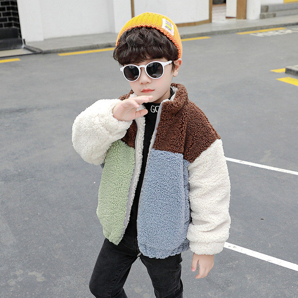 Dječja puhasta jakna s patentnim zatvaračem i džepovima