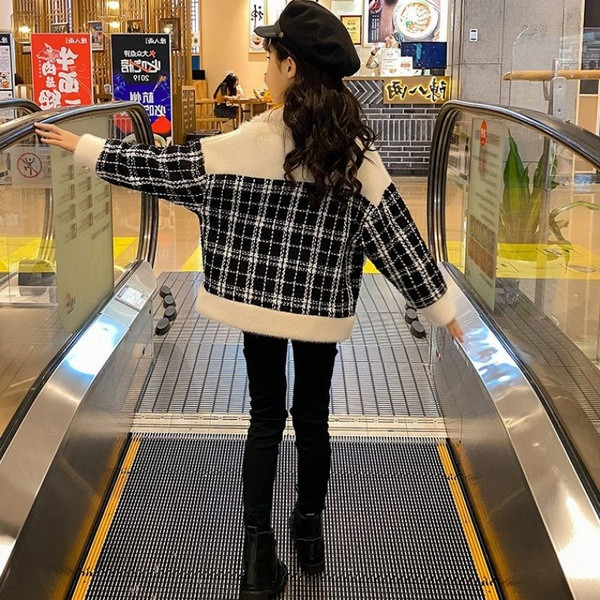 Παιδικό φθινοπωρινό παλτό με κουμπιά για κορίτσια