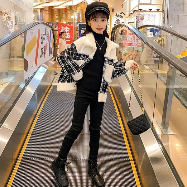 Παιδικό φθινοπωρινό παλτό με κουμπιά για κορίτσια