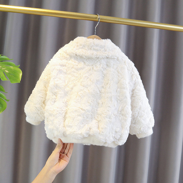 Uus mudel ümara kaelusega laste sulejope