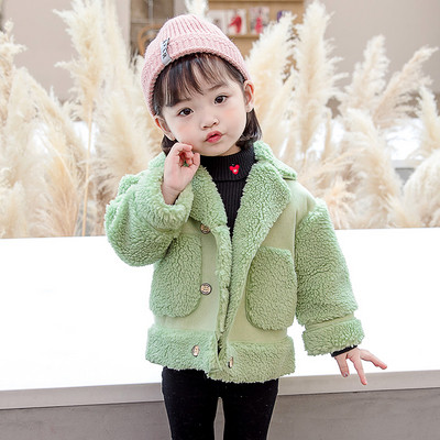 Laste nööpide ja taskutega sulejope