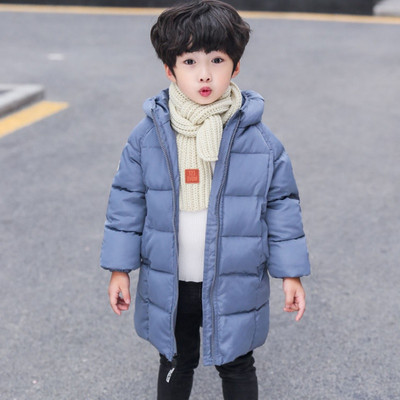 Kapuutsiga ja keskmise pikkusega talvejope - unisex mudel