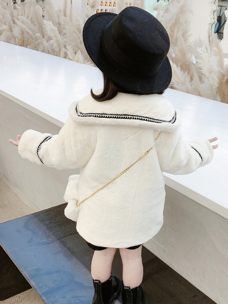 Mūsdienīgs bērnu dūnu mētelis ar pogām