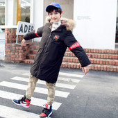 Igapäevane laste jope poistele sulestikuga kapuutsiga