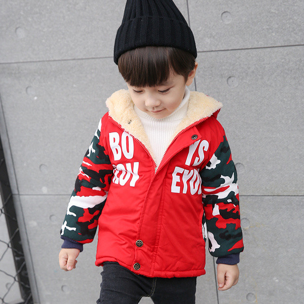 Dnevna dječja jakna s kapuljačom i natpisom za dječake