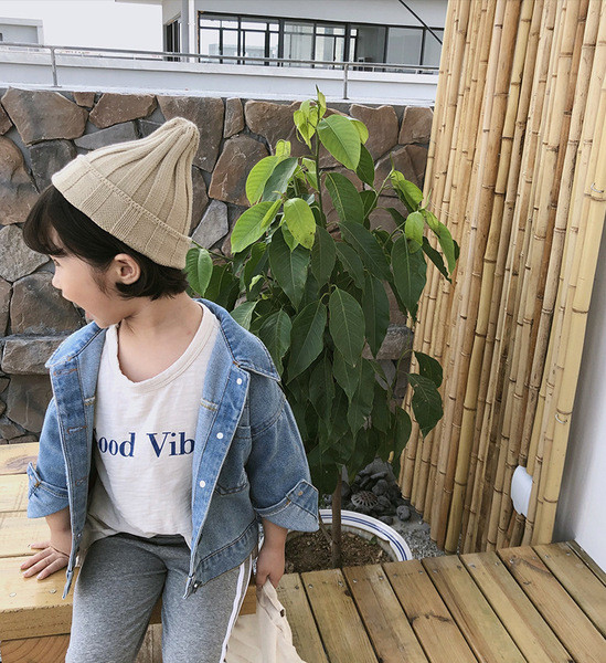 Παιδικό τζιν μπουφάν με κλασικό γιακά και απλικέ στη πλάτη