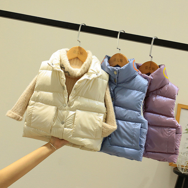 Dječji prsluk za djevojčice i dječake s gumbima i visokim ovratnikom