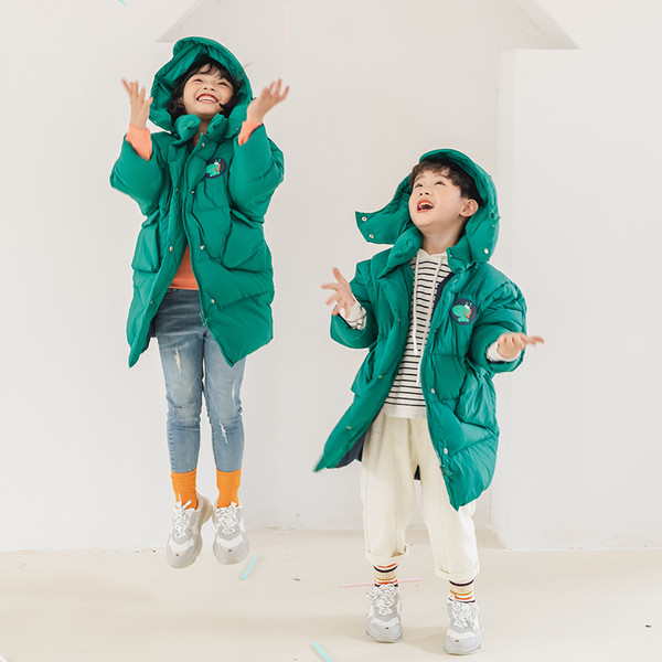 Χειμερινό παιδικό μπουφάν για κορίτσια και αγόρια με τρισδιάστατα στοιχεία στην κουκούλα