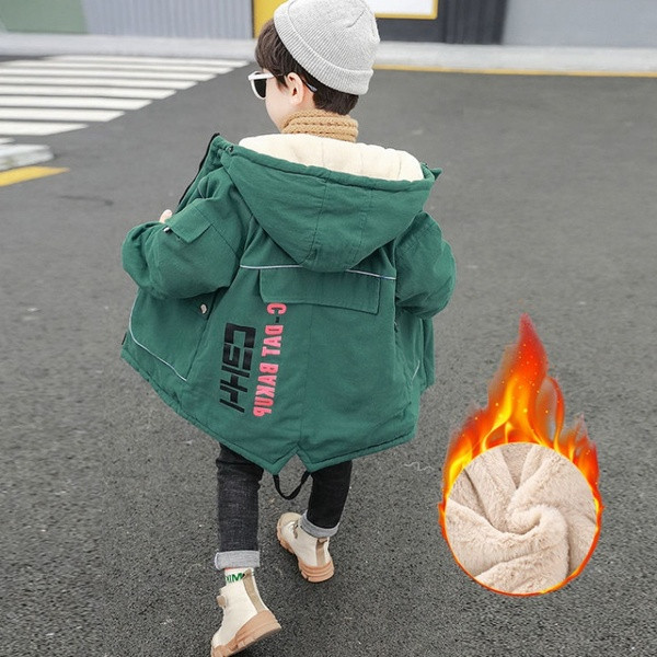 Keskmise pikkusega ja sooja voodriga laste jope