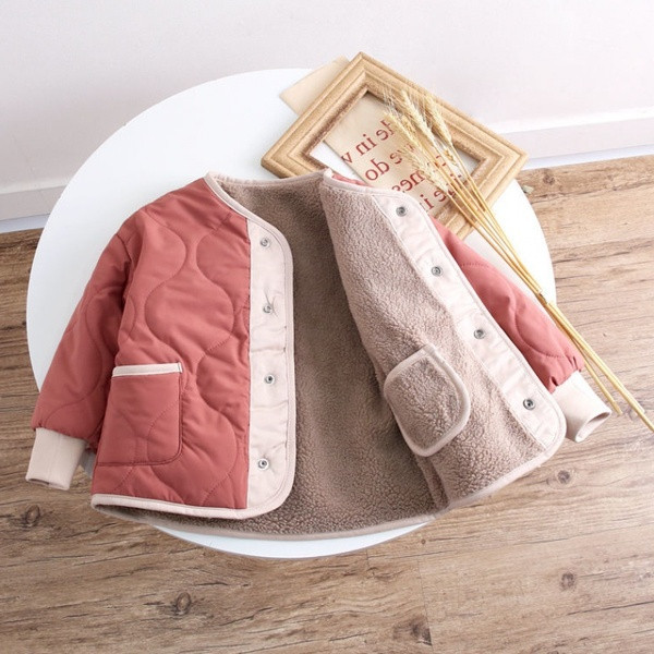 Õhuke nööpidega kevad-sügisjope unisex mudel