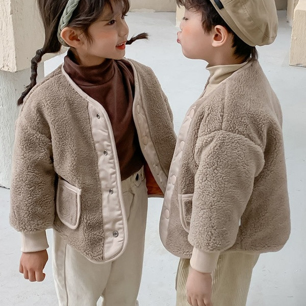 Õhuke nööpidega kevad-sügisjope unisex mudel