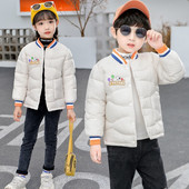 Geaca de toamna-iarna cu decolteu oval si nasturi