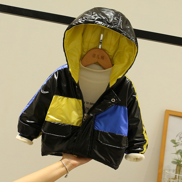 Παιδικό μπουφάν με κουκούλα και τσέπες για αγόρια