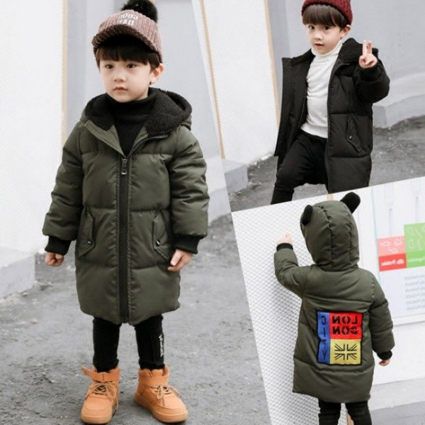 Tagaküljel värvilise aplikatsiooniga laste talvejope