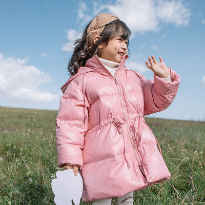 Μοντέρνο παιδικό μπουφάν για κορίτσια με κουκούλα και κορδόνια στη μέση