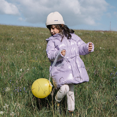 Μοντέρνο παιδικό μπουφάν για κορίτσια με κουκούλα και κορδόνια στη μέση